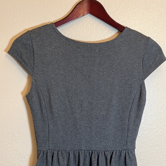 MADEWELL Grey Short Sleeve Dress - Picture 8 of 14